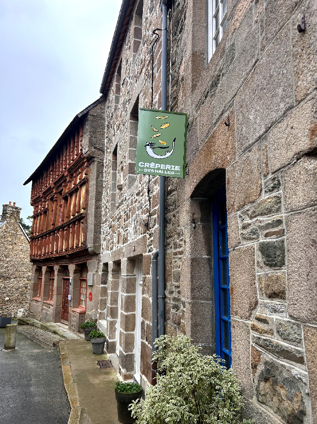 Enseigne crêperie des halles, Tréguier